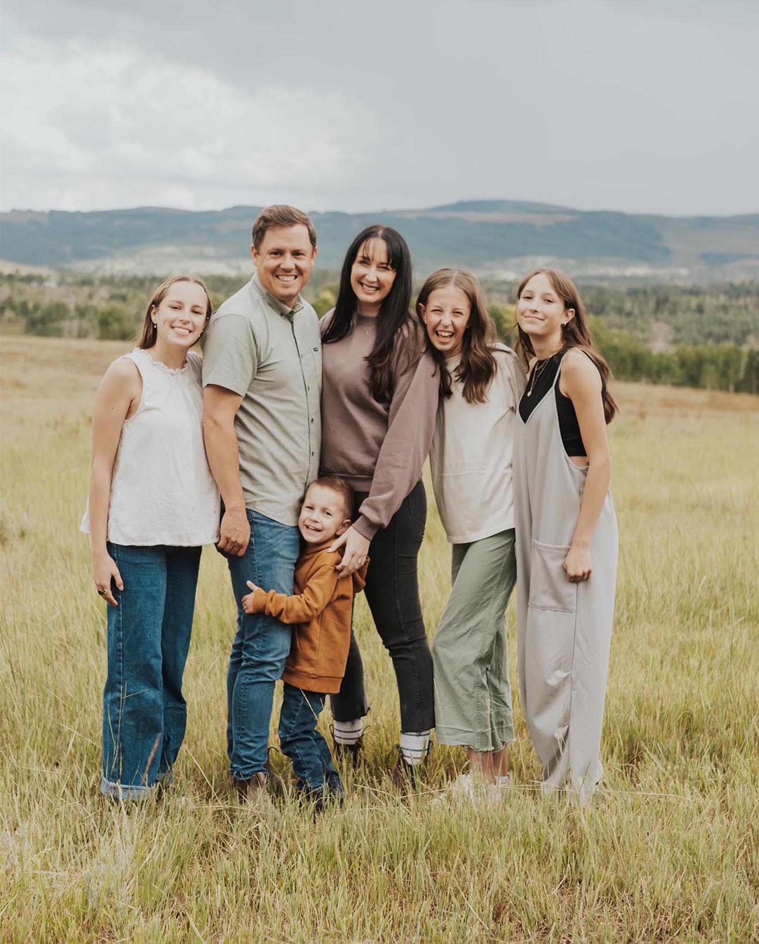 family pictures in the mountains