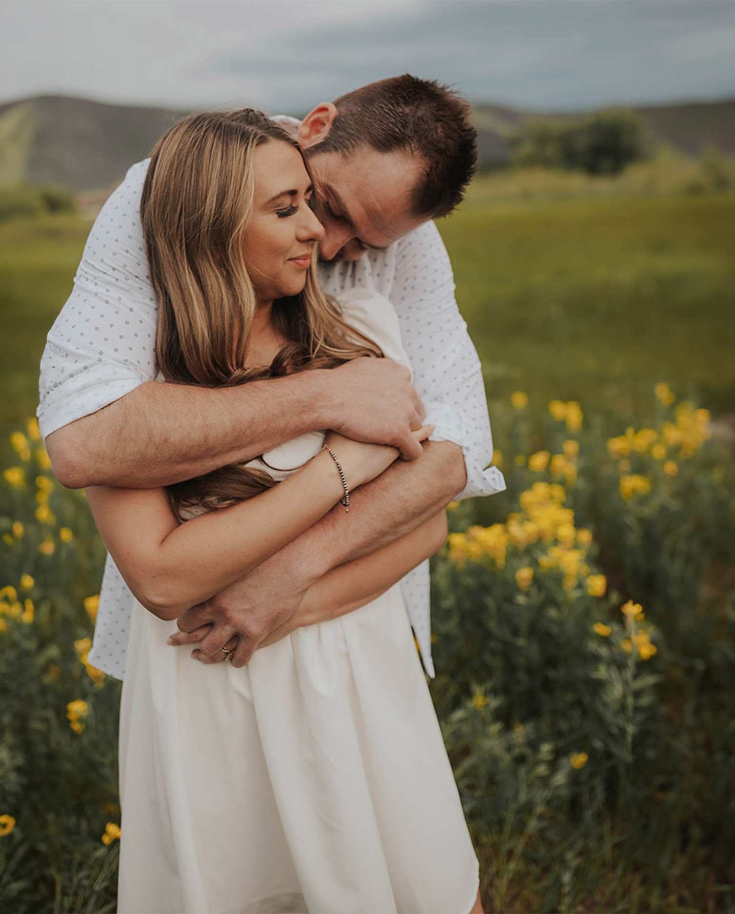 engagements in a meadow